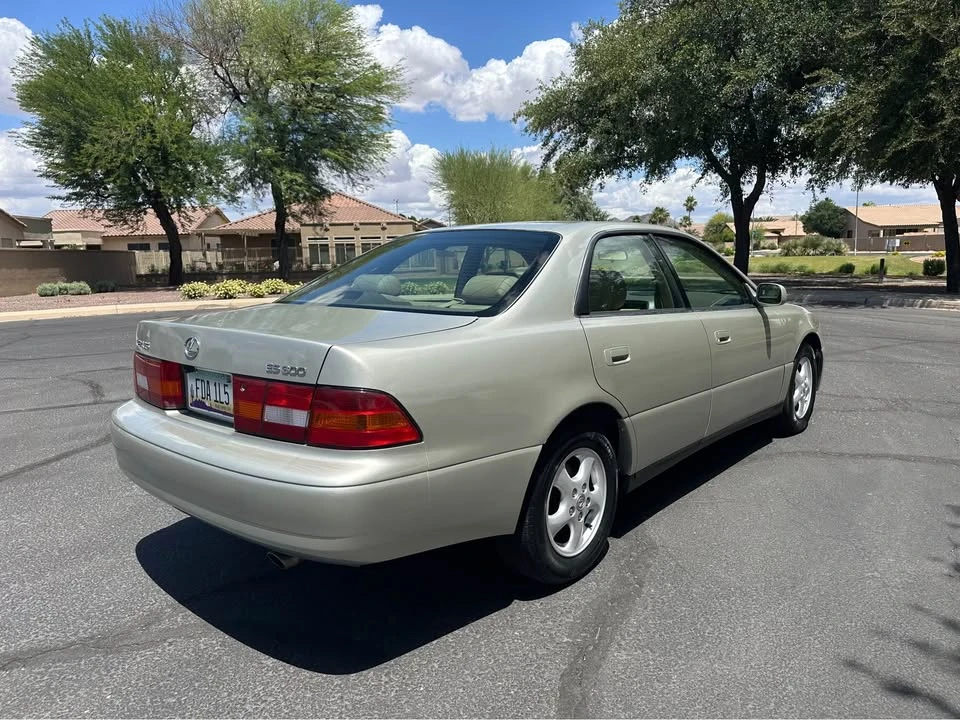 1999 Lexus ES 3rd Gen - Image 4 of 9