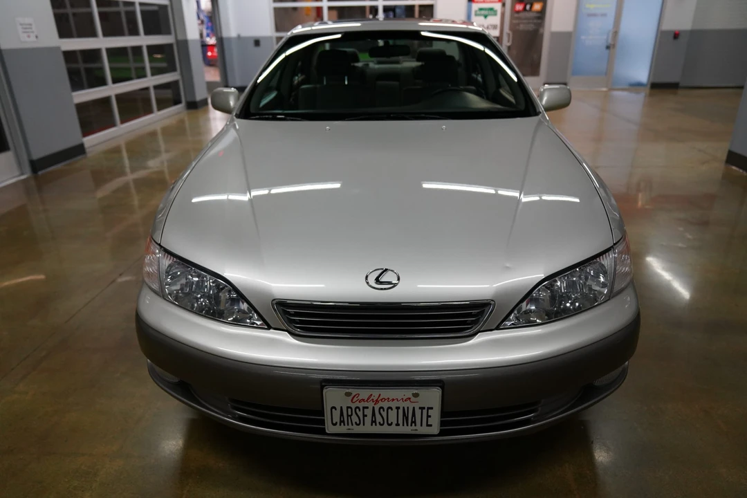 1999 Lexus ES 3rd Gen - Image 12 of 31