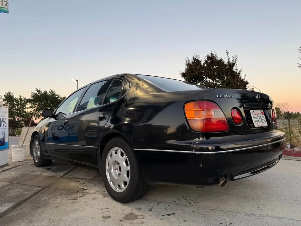 1999 Lexus GS 2nd Gen - Image 2 of 10