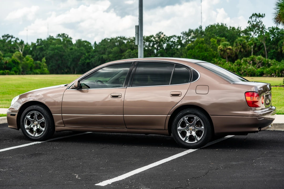1999 Lexus GS 1st Gen - Image 12 of 31
