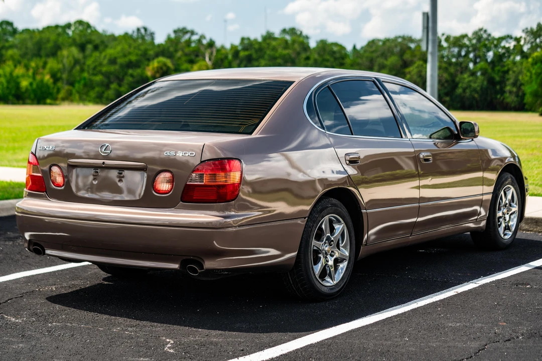 1999 Lexus GS 1st Gen - Image 19 of 31