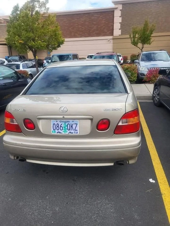 1999 Lexus GS 2nd Gen - Image 4 of 5