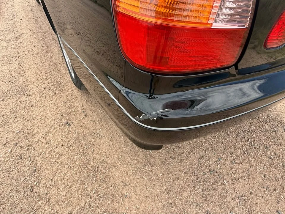 1999 Lexus GS 2nd Gen - Image 4 of 12