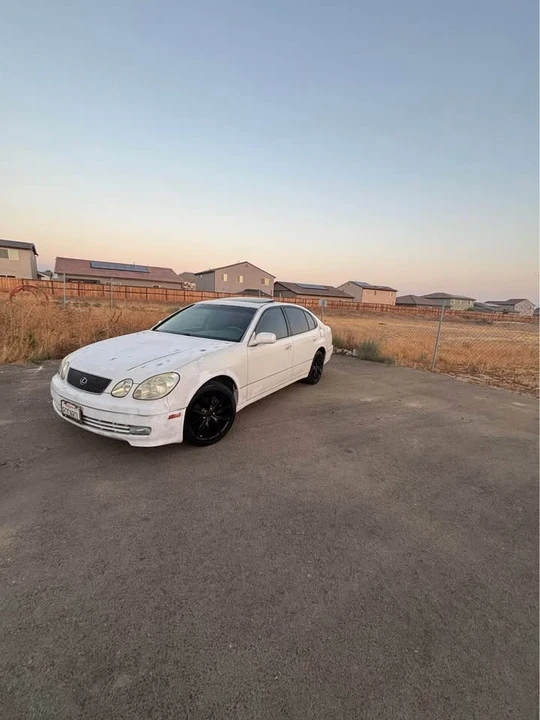 1999 Lexus GS 2nd Gen - Image 2 of 4
