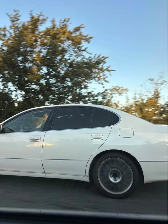 1999 Lexus GS 2nd Gen - Image 2 of 4