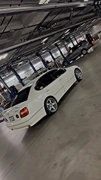 1999 Lexus GS 2nd Gen - Image 4 of 11