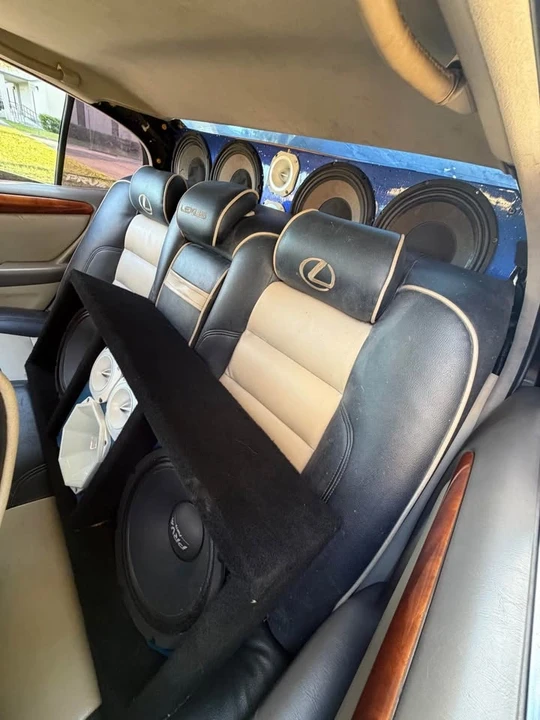 1999 Lexus GS 2nd Gen - Image 9 of 9