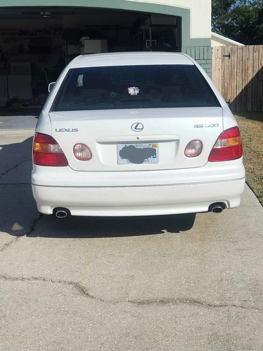 1999 Lexus GS 2nd Gen - Image 4 of 8
