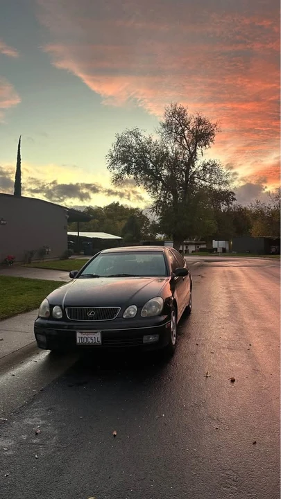 1999 Lexus GS 2nd Gen - Image 2 of 6