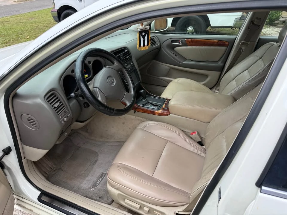 1999 Lexus GS 2nd Gen - Image 3 of 5