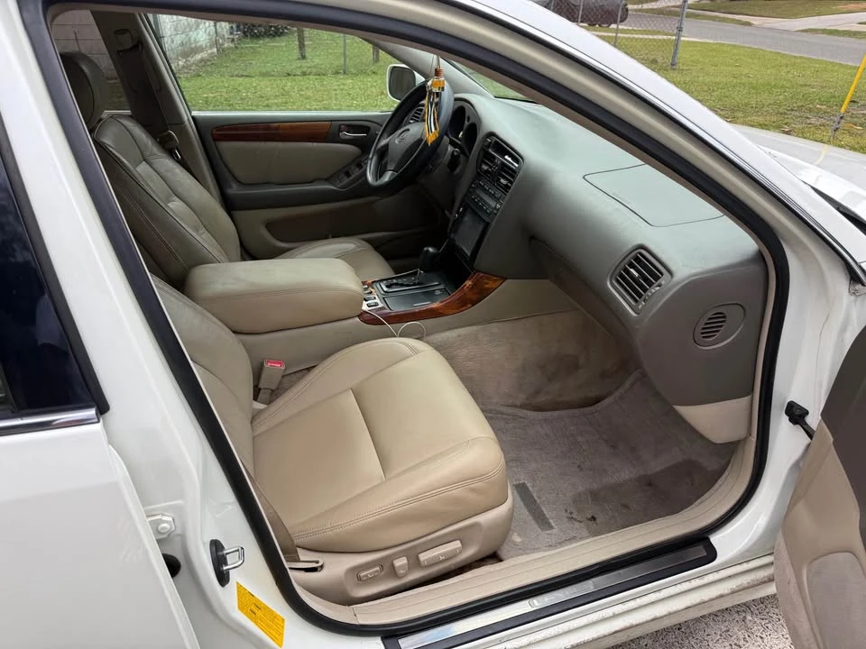 1999 Lexus GS 2nd Gen - Image 4 of 5