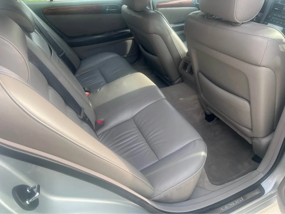 1999 Lexus GS 2nd Gen - Image 12 of 14