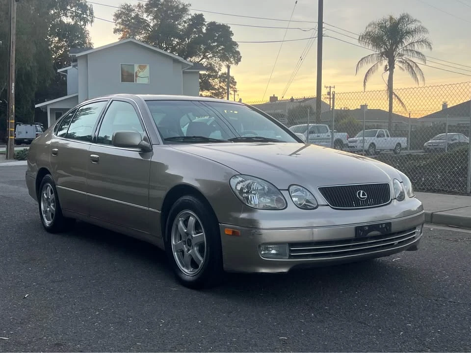 1999 Lexus GS 2nd Gen - Image 2 of 10