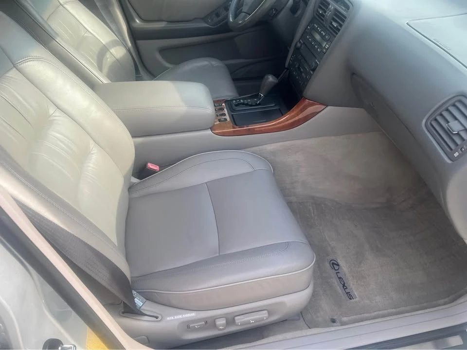 1999 Lexus GS 2nd Gen - Image 14 of 14