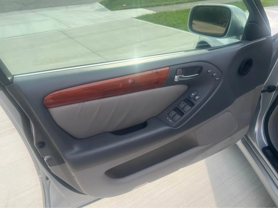1999 Lexus GS 2nd Gen - Image 11 of 14