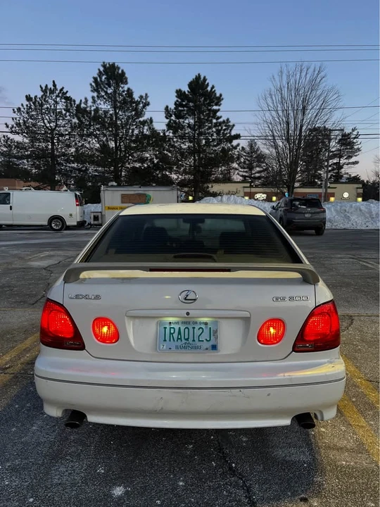 1999 Lexus GS 2nd Gen - Image 4 of 13