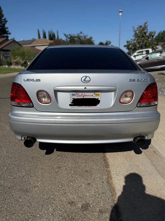 1999 Lexus GS 2nd Gen - Image 5 of 10