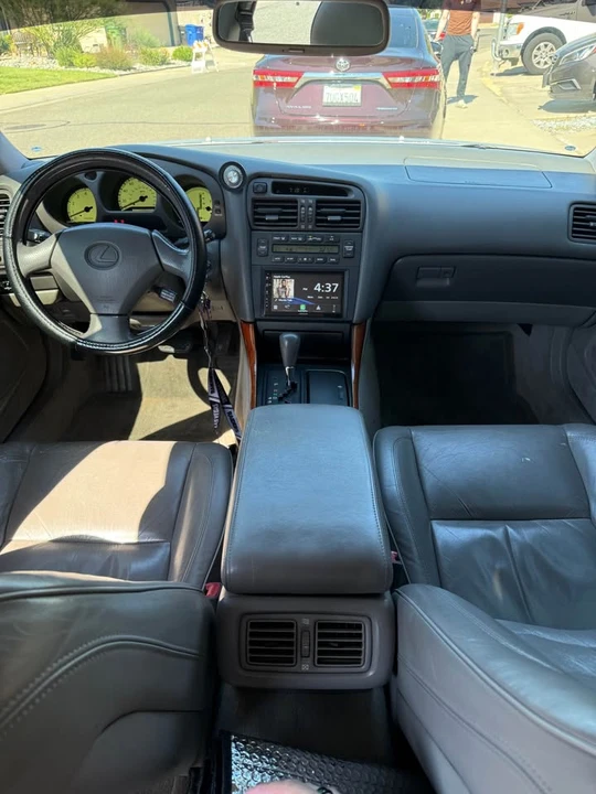 1999 Lexus GS 2nd Gen - Image 7 of 10