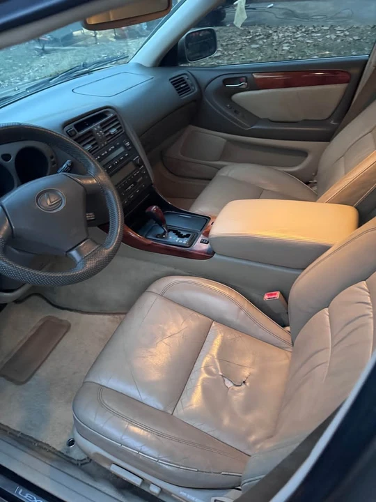 1999 Lexus GS 2nd Gen - Image 2 of 3