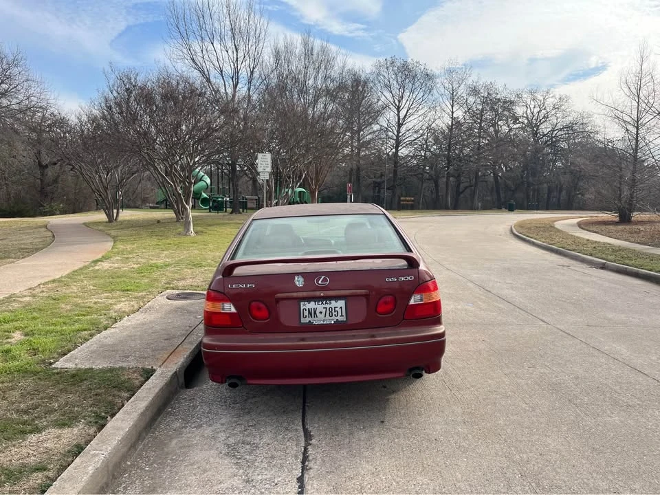 1999 Lexus GS 2nd Gen - Image 4 of 10