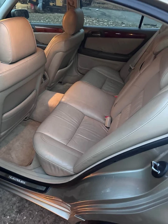 1999 Lexus GS 2nd Gen - Image 3 of 3
