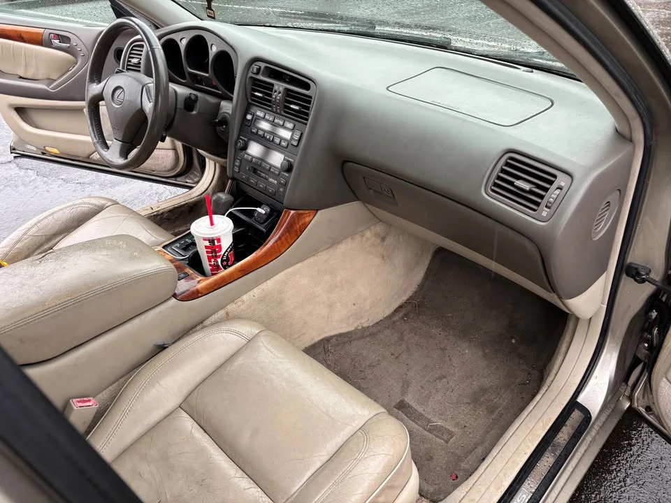1999 Lexus GS 2nd Gen - Image 11 of 11