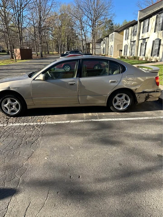 1999 Lexus GS 2nd Gen - Image 9 of 10