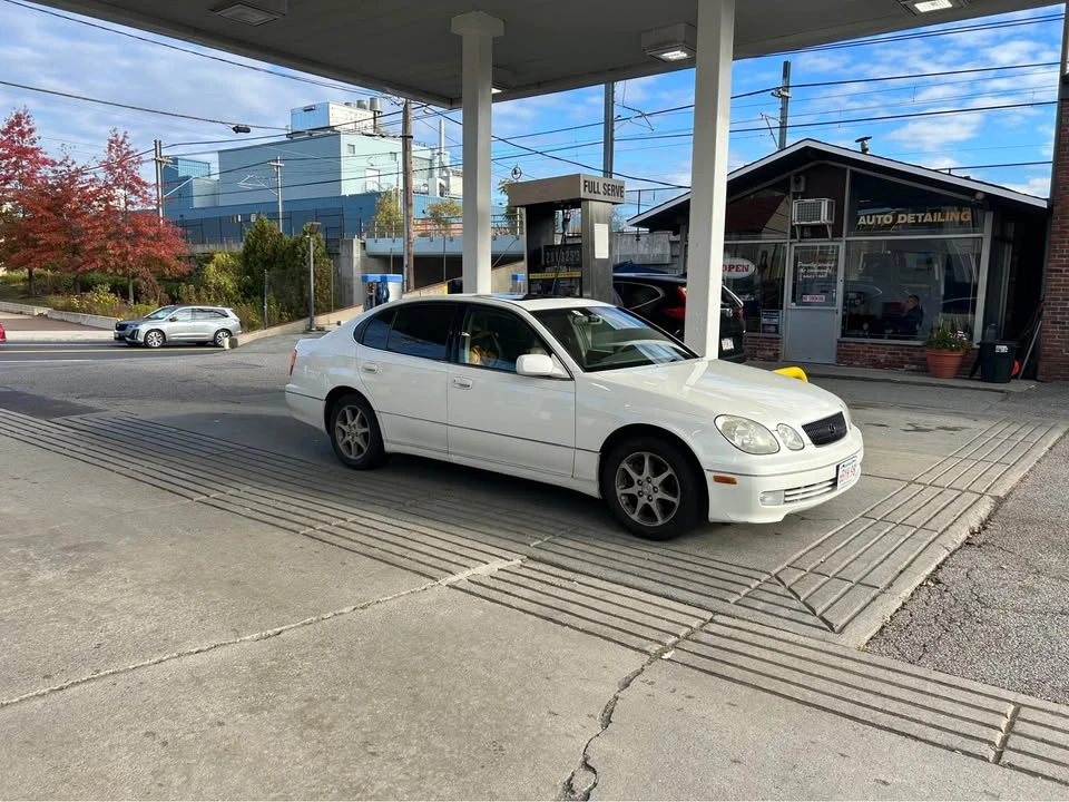 1999 Lexus GS 2nd Gen - Image 2 of 8