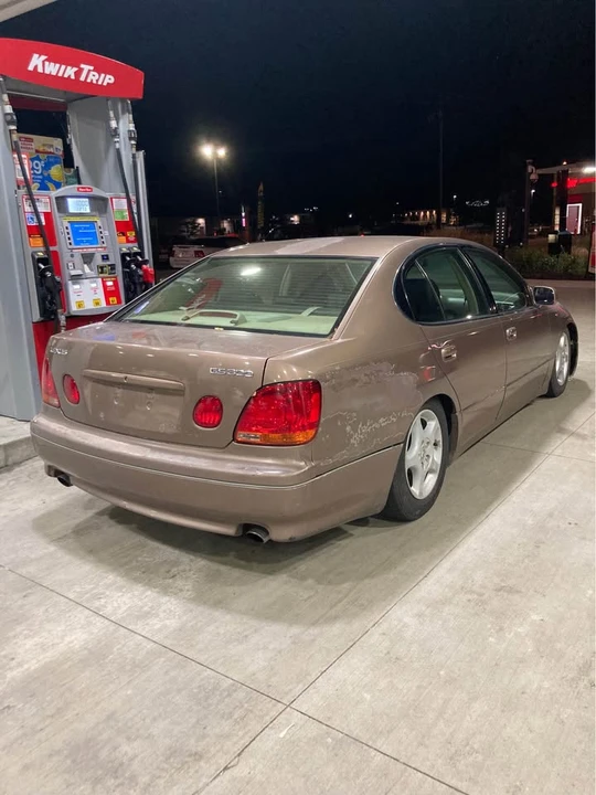 1999 Lexus GS 2nd Gen - Image 2 of 13