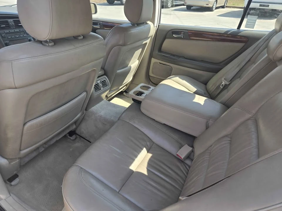 1999 Lexus GS 2nd Gen - Image 11 of 19