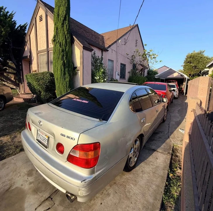 1999 Lexus GS 2nd Gen - Image 5 of 6