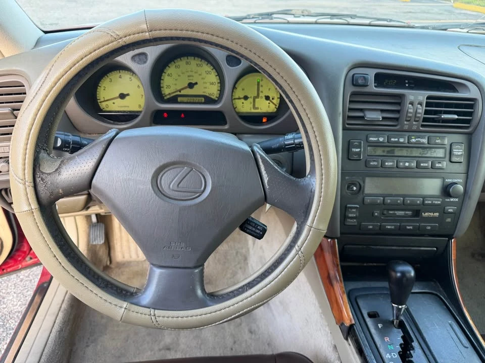 1999 Lexus GS 2nd Gen - Image 10 of 11