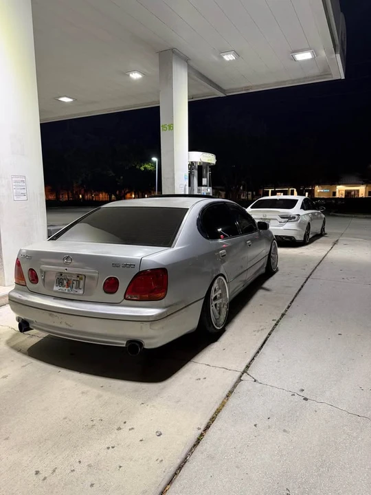 1999 Lexus GS 2nd Gen - Image 2 of 4