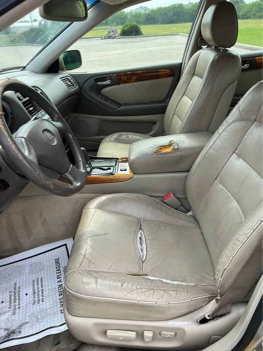 1999 Lexus GS 2nd Gen - Image 12 of 16