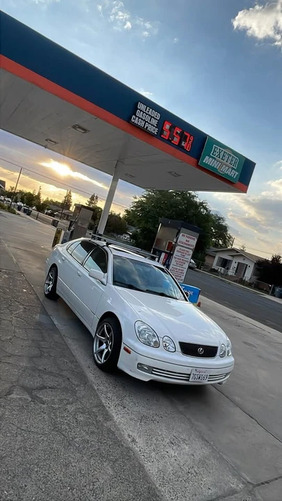 1999 Lexus GS 2nd Gen - Image 5 of 9