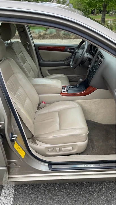 1999 Lexus GS 2nd Gen - Image 15 of 19