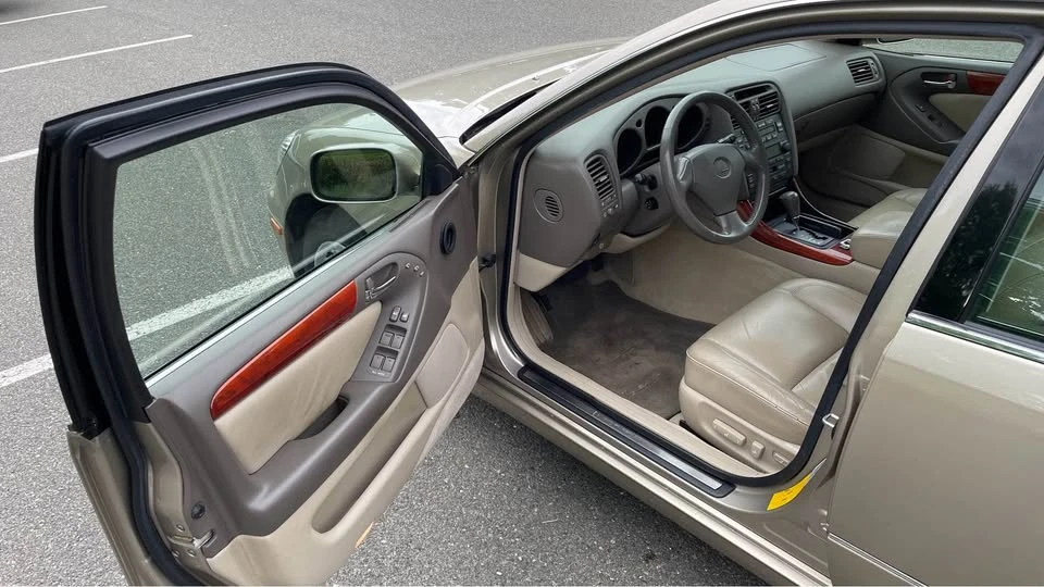 1999 Lexus GS 2nd Gen - Image 12 of 19