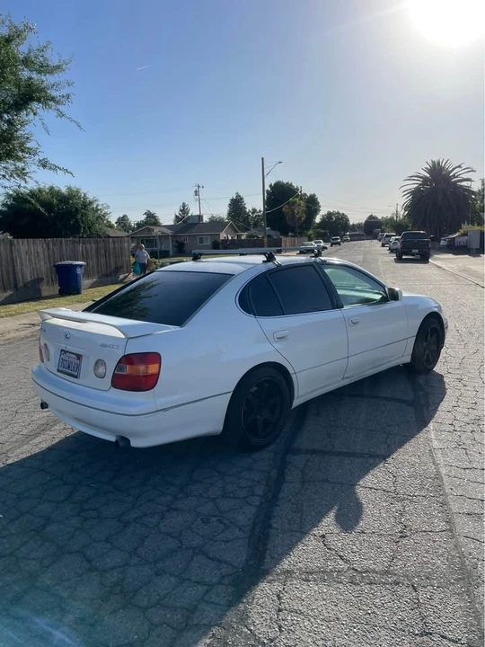 1999 Lexus GS 2nd Gen - Image 3 of 11