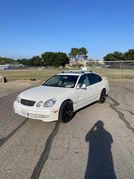 1999 Lexus GS 2nd Gen - Image 2 of 11