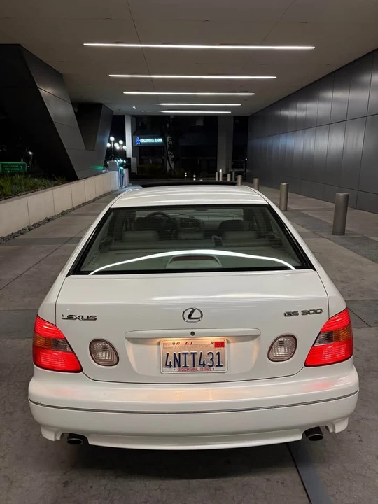 1999 Lexus GS 2nd Gen - Image 5 of 14