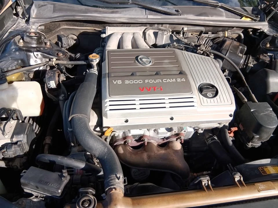 1999 Lexus GS 2nd Gen - Image 4 of 7