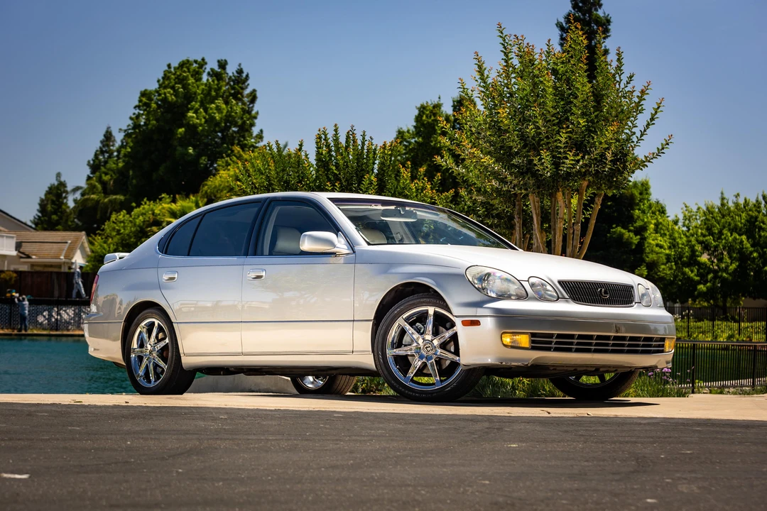 1999 Lexus GS 2nd Gen - Image 11 of 31