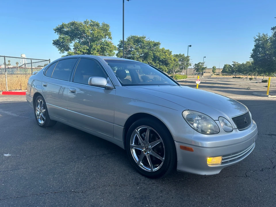 1999 Lexus GS 2nd Gen - Image 19 of 31