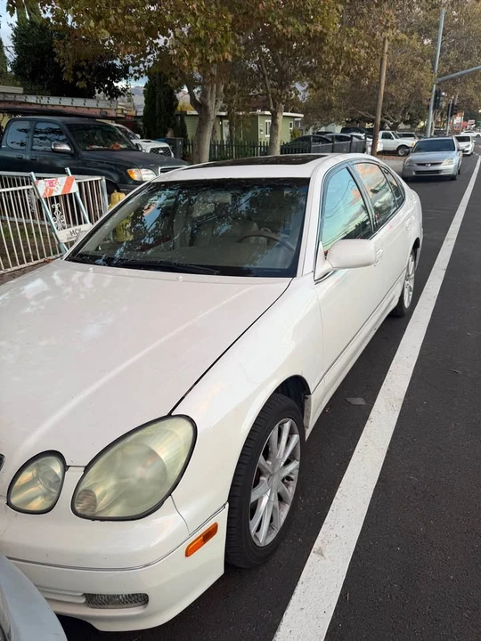 1999 Lexus GS 2nd Gen - Image 3 of 3