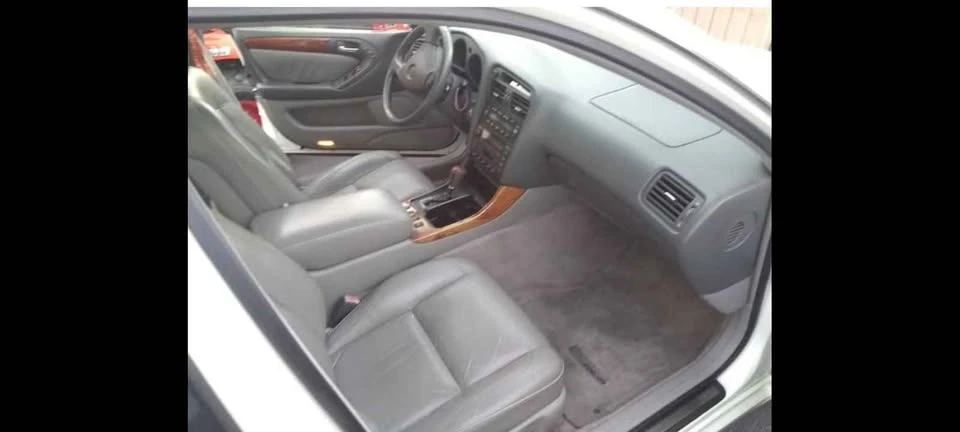 1999 Lexus GS 2nd Gen - Image 3 of 4