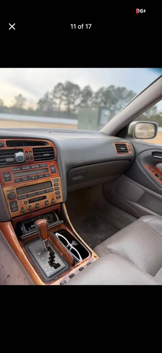 1999 Lexus GS 2nd Gen - Image 9 of 14