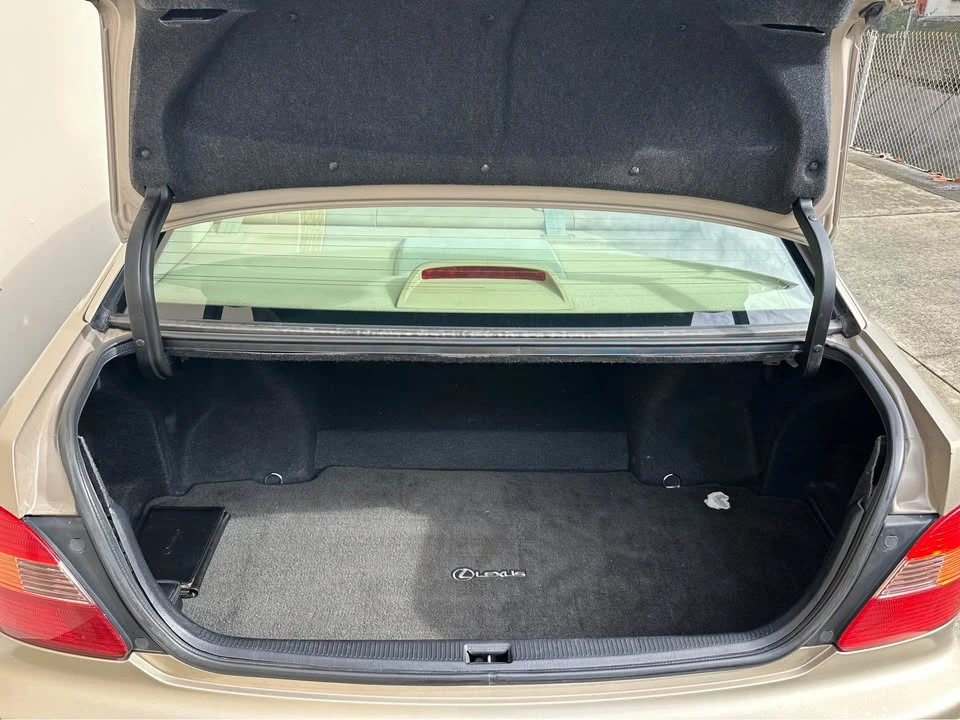 1999 Lexus GS 2nd Gen - Image 16 of 19