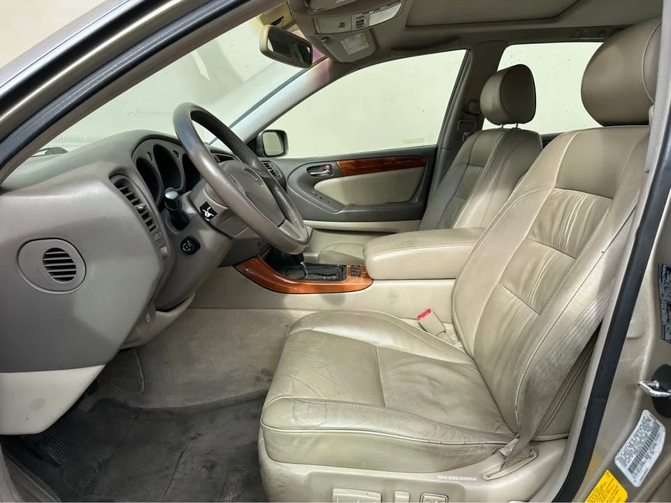 1999 Lexus GS 2nd Gen - Image 11 of 19