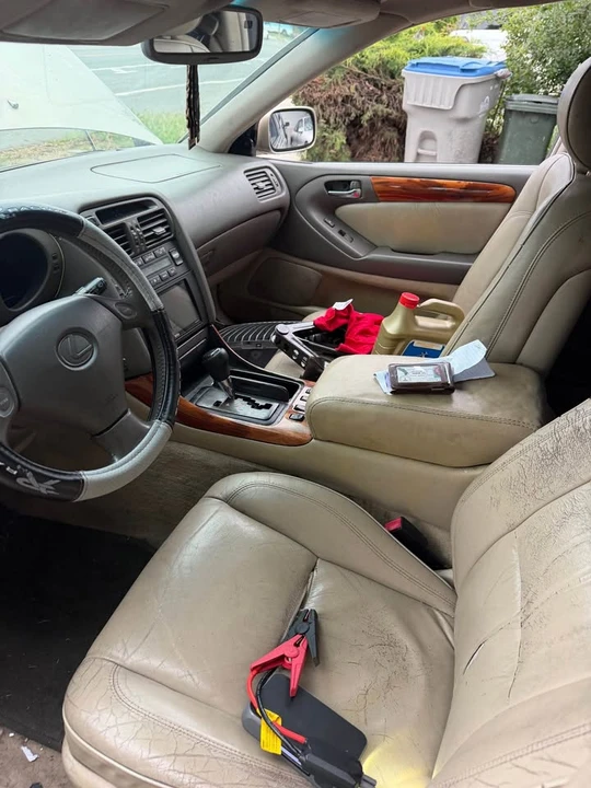 1999 Lexus GS 2nd Gen - Image 3 of 3
