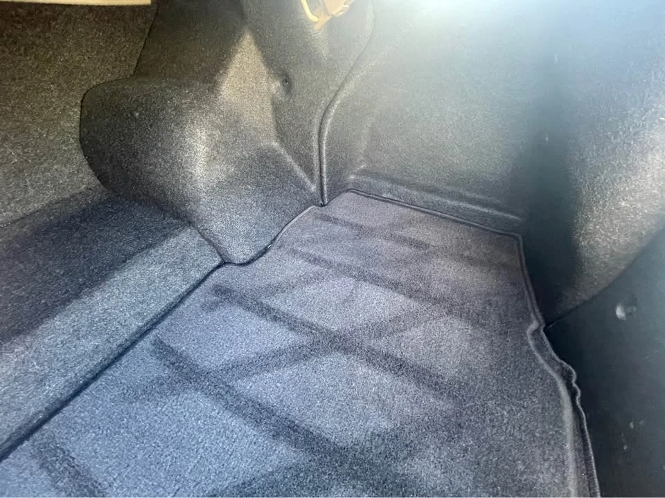 1999 Lexus GS 2nd Gen - Image 11 of 17